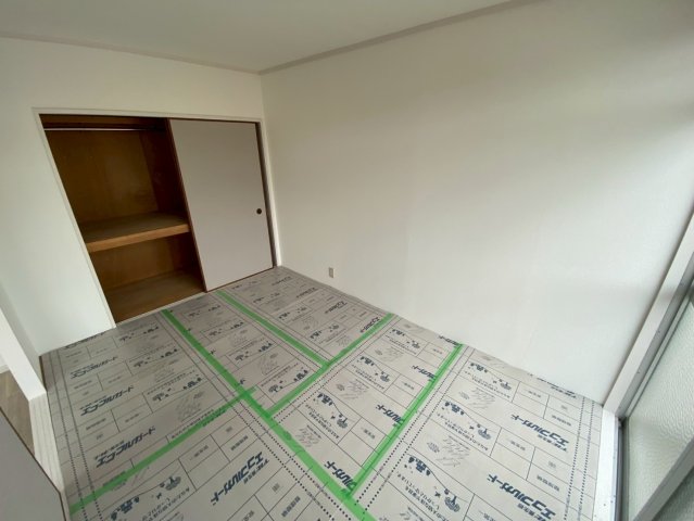 呉川町ハイツの居間写真