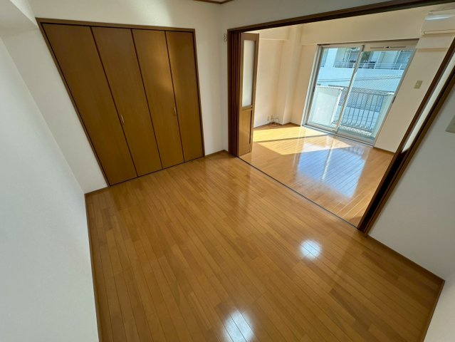 六甲グロリアハイツの居間写真