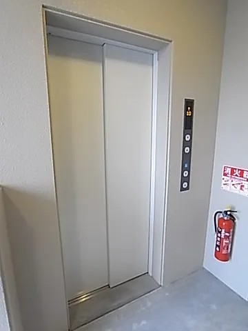 アスヴェル神戸駅前の玄関写真
