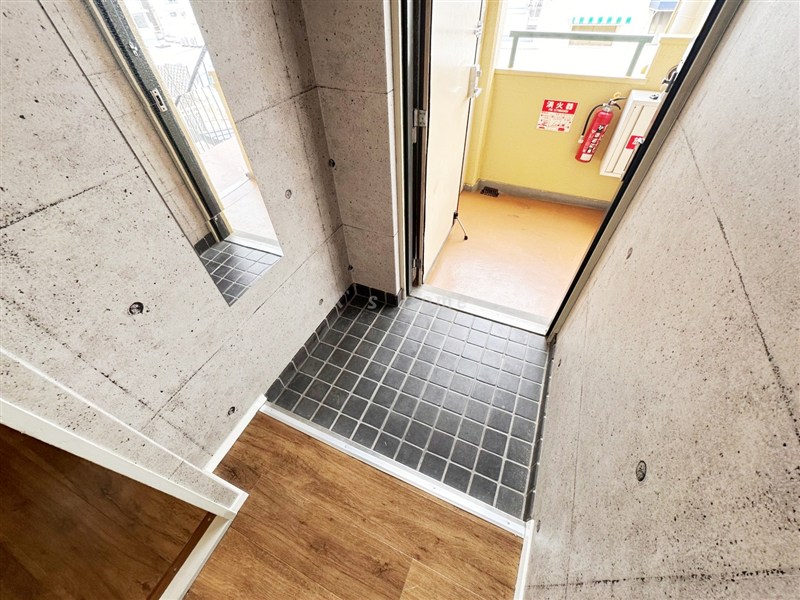 スリールKOBE元町の玄関写真
