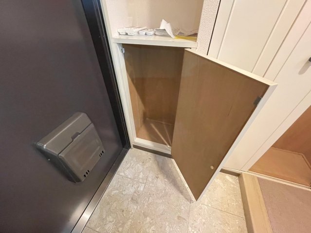 パーク・ハイム芦屋翠ヶ丘20番地B棟の玄関写真
