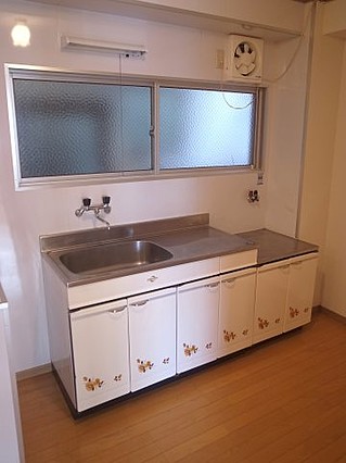 マンション花隈のキッチン写真