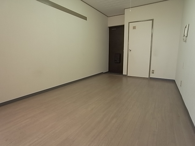 ル・フォーブル芦屋の居間写真