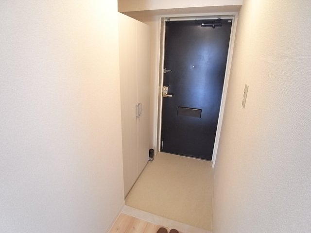 ココ西宮の玄関写真