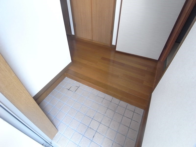 灘北ハイツの玄関写真