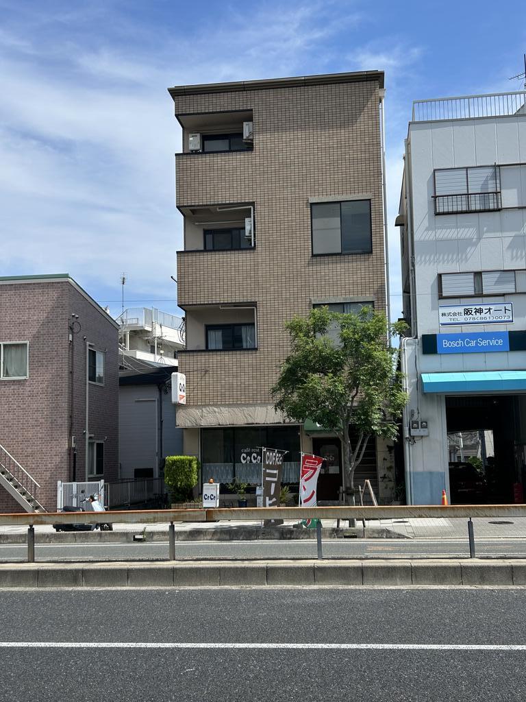 ツーバイホームビルの外観写真