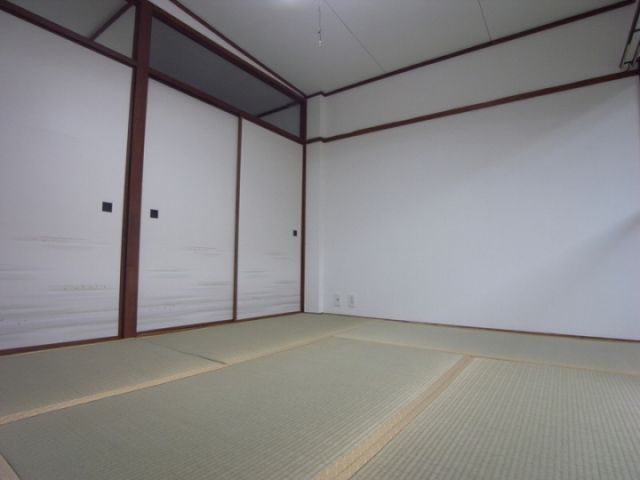 グランディア東神戸の居間写真
