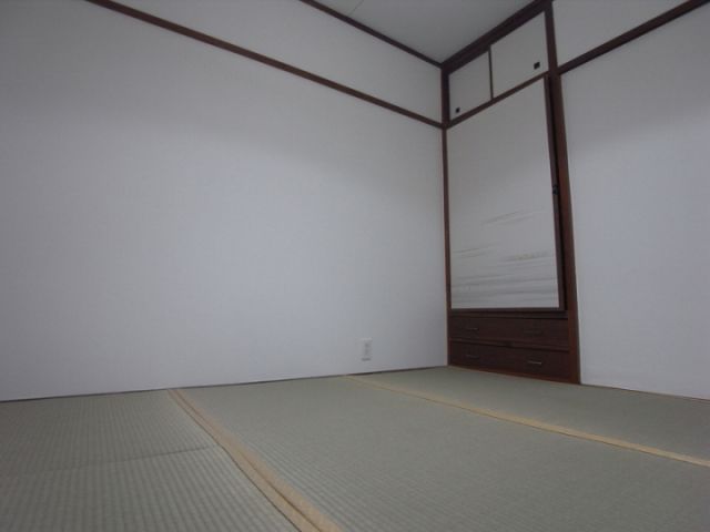 グランディア東神戸の居間写真