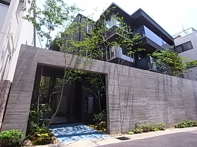 N-CUBEの外観写真