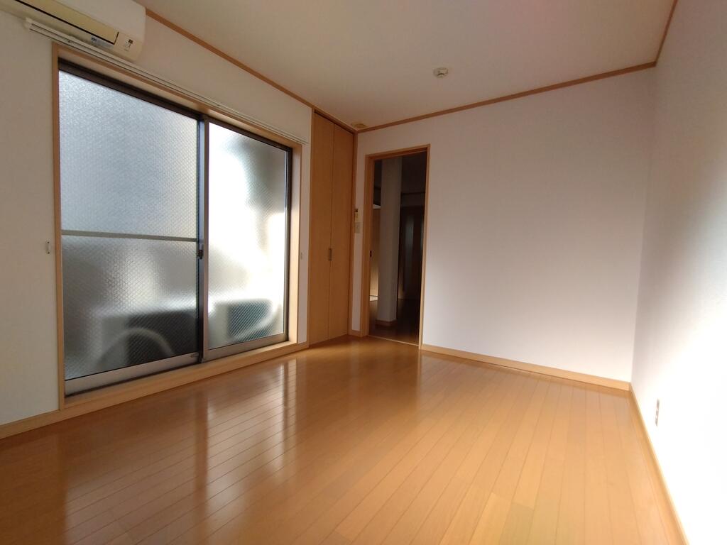 伊東ハイツの居間写真