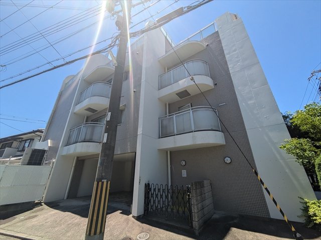 パインコート浜芦屋の外観写真