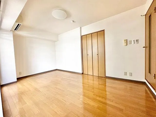 ルミエール深江の居間写真