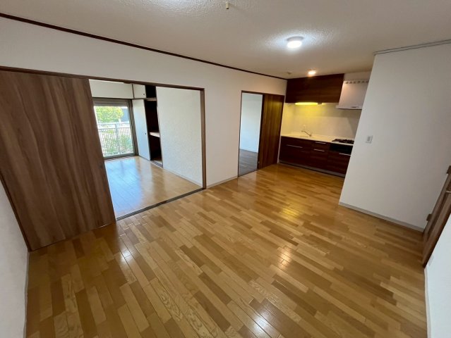 芦屋山ノ手アーバンライフの居間写真