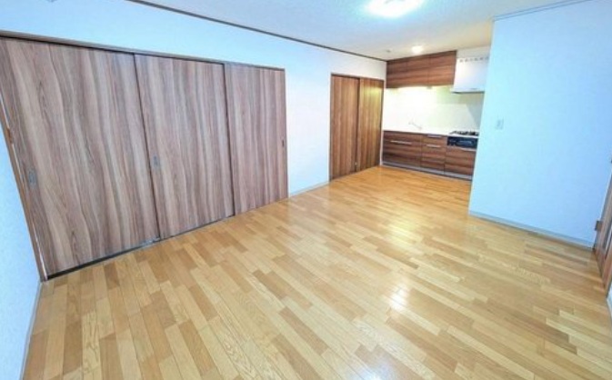 芦屋山ノ手アーバンライフの居間写真