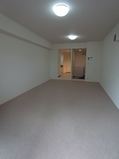 ライオンズマンション神戸元町第3の居間写真