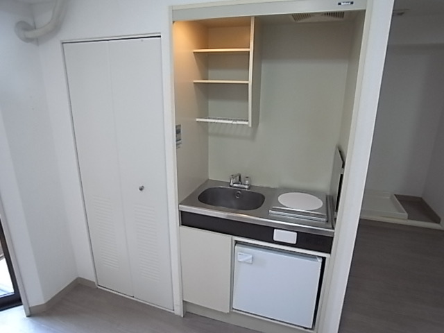 ライオンズマンション神戸元町第3のキッチン写真