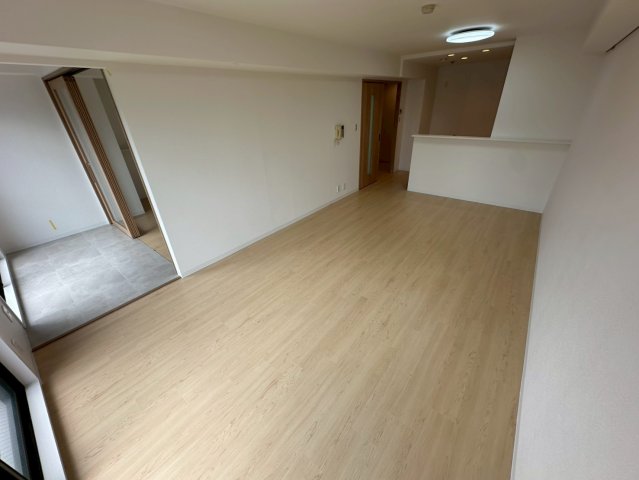 アプリーレ住吉本町の居間写真