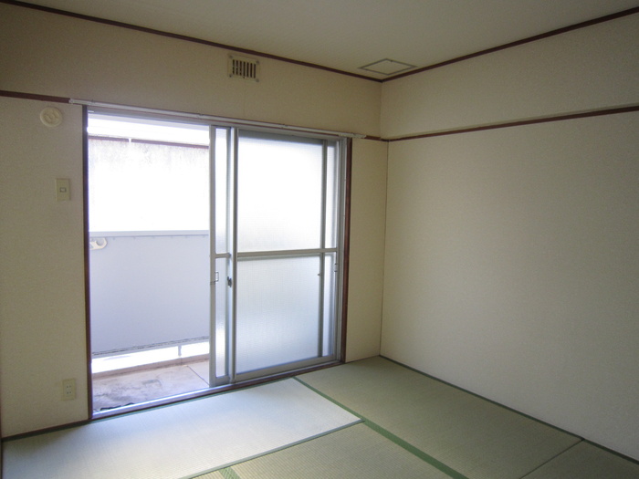 グリーンヒル芦屋の居間写真