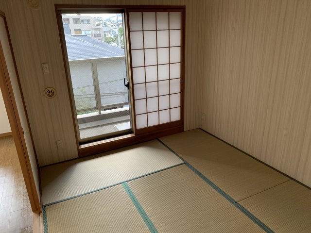ドルチェ芦屋の居間写真