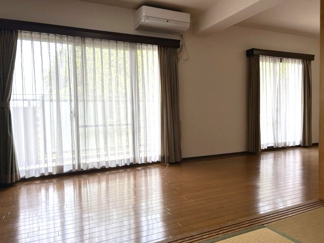 カルム御影の居間写真