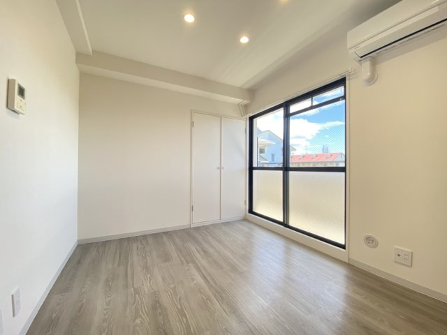 ヴィラ芦屋川の居間写真