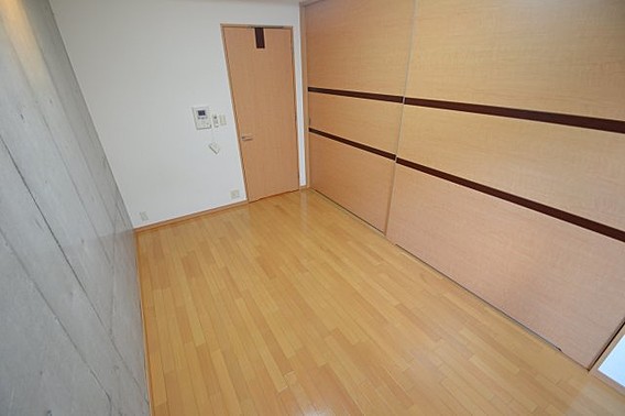 アーバングリーン神戸元町の居間写真