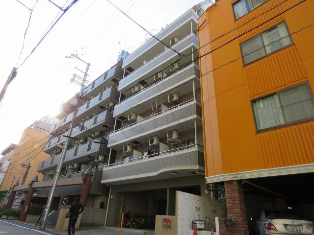 テレサエンバシの外観写真