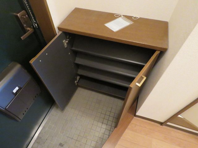 テレサエンバシの玄関写真