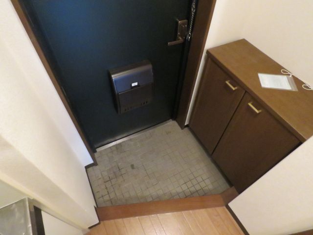 テレサエンバシの玄関写真