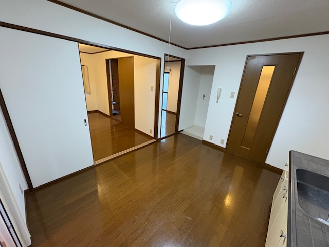 プランドール安田の居間写真