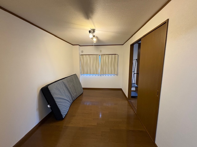 プランドール安田の居間写真