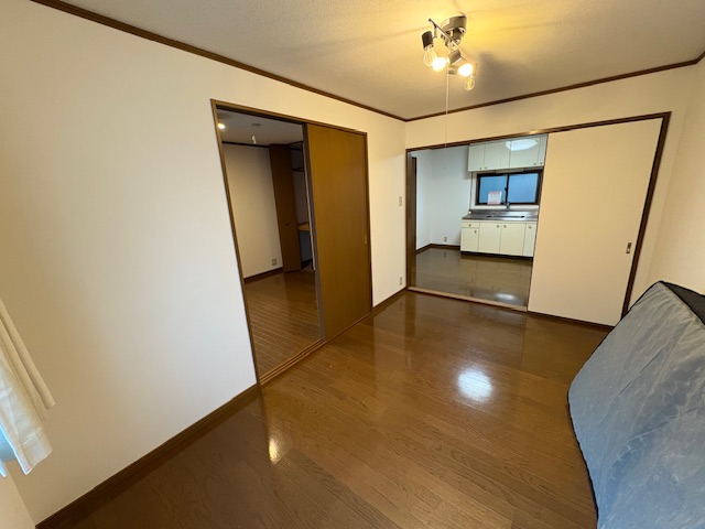 プランドール安田の居間写真
