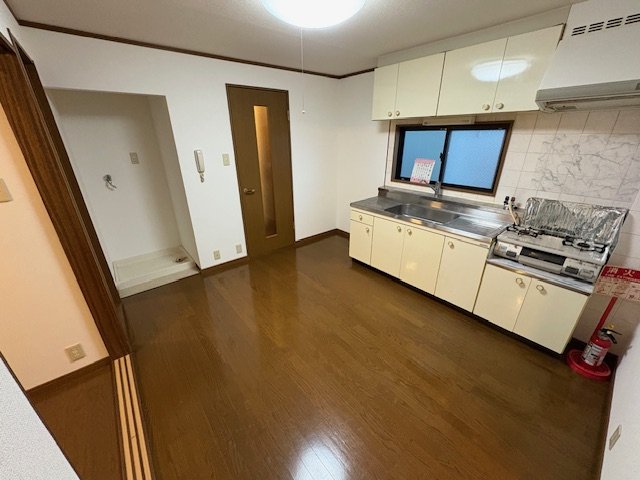 プランドール安田の居間写真