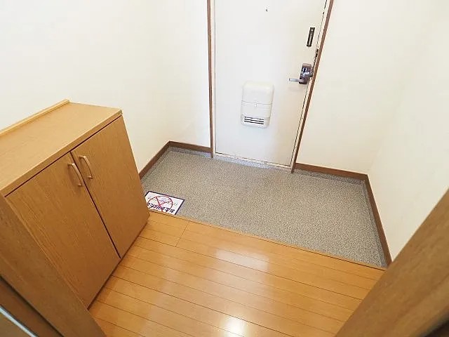 ニュー楠丘の玄関写真