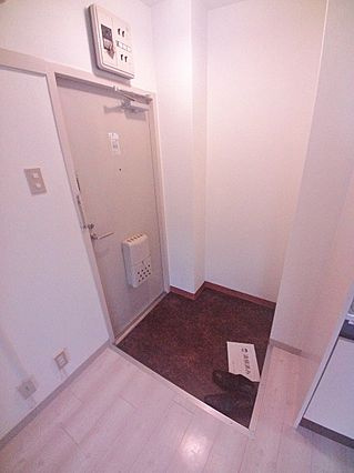 六甲トワニハウスの玄関写真