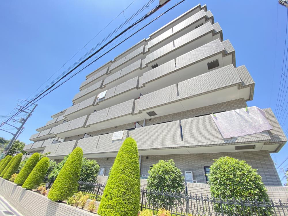 ロイヤルシャトー門戸の外観写真