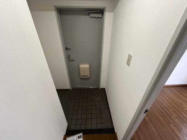 ロイヤルシャトー門戸の玄関写真