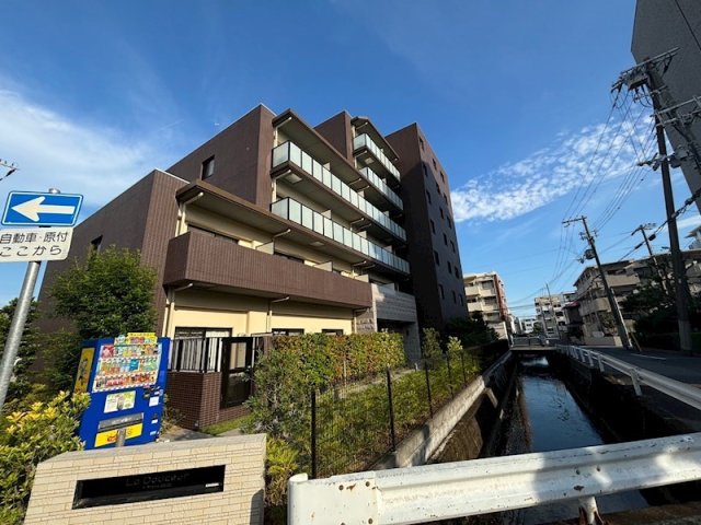 Ladouceur西宮の外観写真