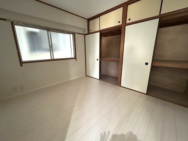 川元ビルの居間写真