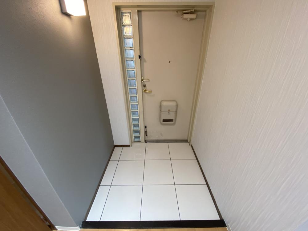 ヒルサイドテラス甲陽園の玄関写真