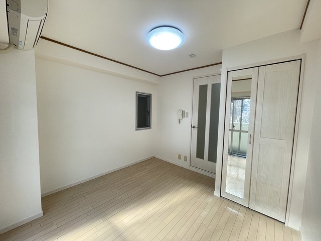 サンハウス御影本町の居間写真