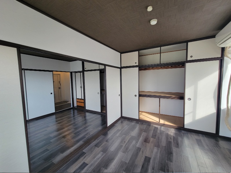 芦屋イシカワビルの居間写真