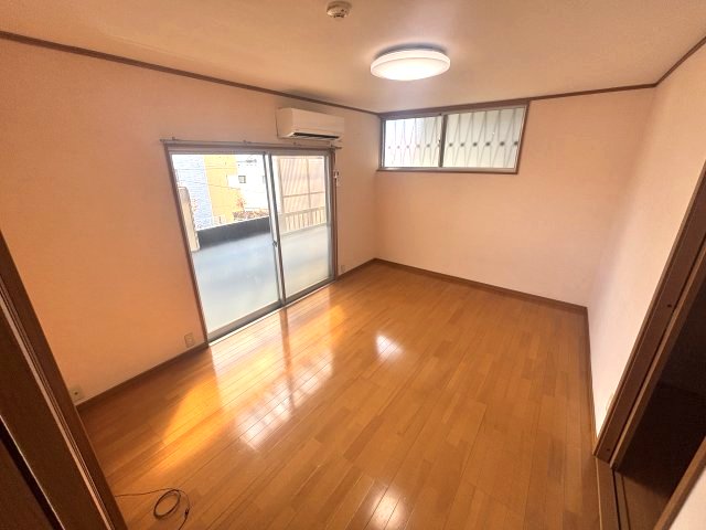井上ハイツの居間写真