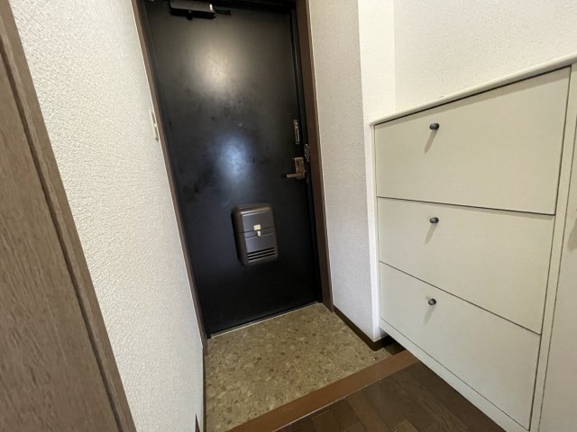 カーサもとやまの玄関写真