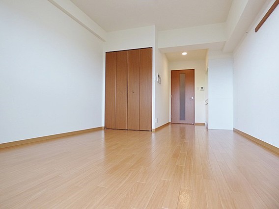 シャトー御影山手の居間写真