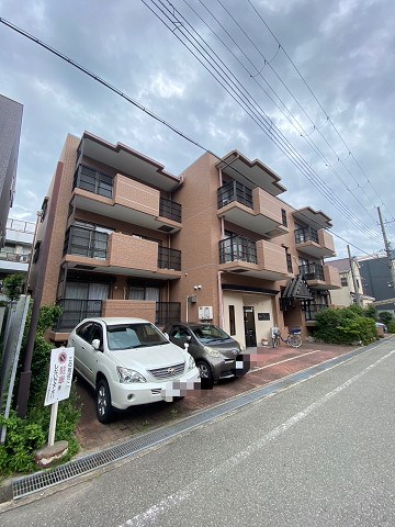 ロイヤル西宮北口の外観写真