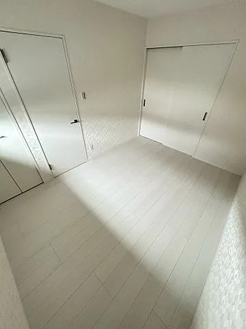マーベラス西岡本2の居間写真
