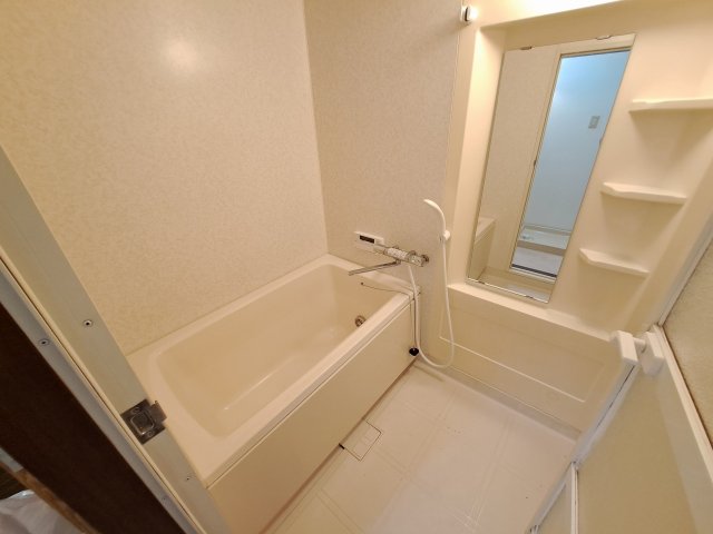 HACHIBUSE鳴尾の風呂写真