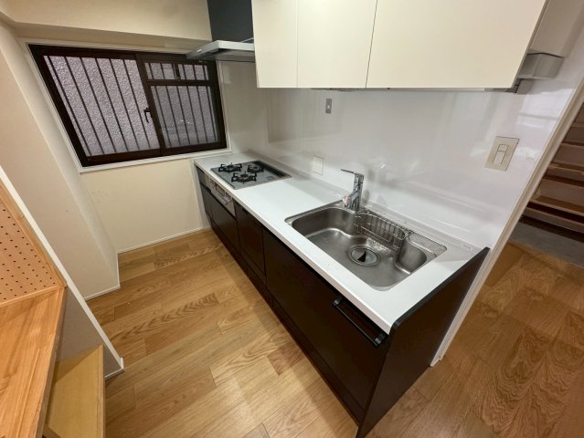 ライオンズマンション神戸元町第2のキッチン写真