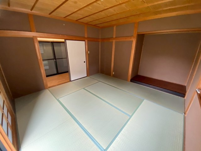 東海道本線 甲南山手駅 徒歩6分 2階建 築31年の居間写真